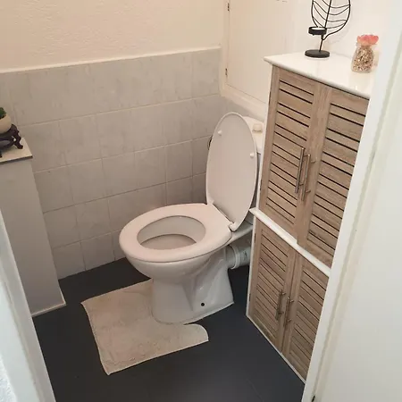 Cozy Private -5 Mins From Cern -shared